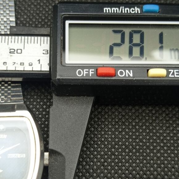 Vintage 1975 Citizen Automatic Womans Silver Watch W/daydate & Gold accents - Picture 7 of 9